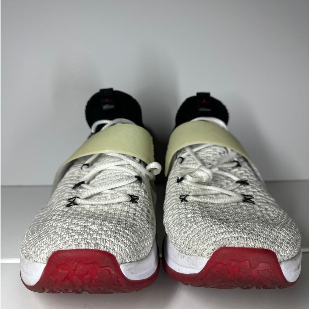 Nike Air Jordan Trainer 2 Flyknit "Chicago" Basketball Shoes Size 15 921210‑101 - Picture 3 of 12